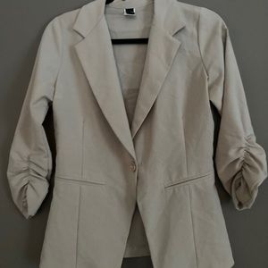 Nude fitted blazer jacket 3/4 length sleeve